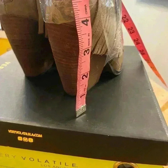 Women's Fringed booties faux leather Khloe high ankle Very Volatile 7.5 new‎ - Picture 5 of 13